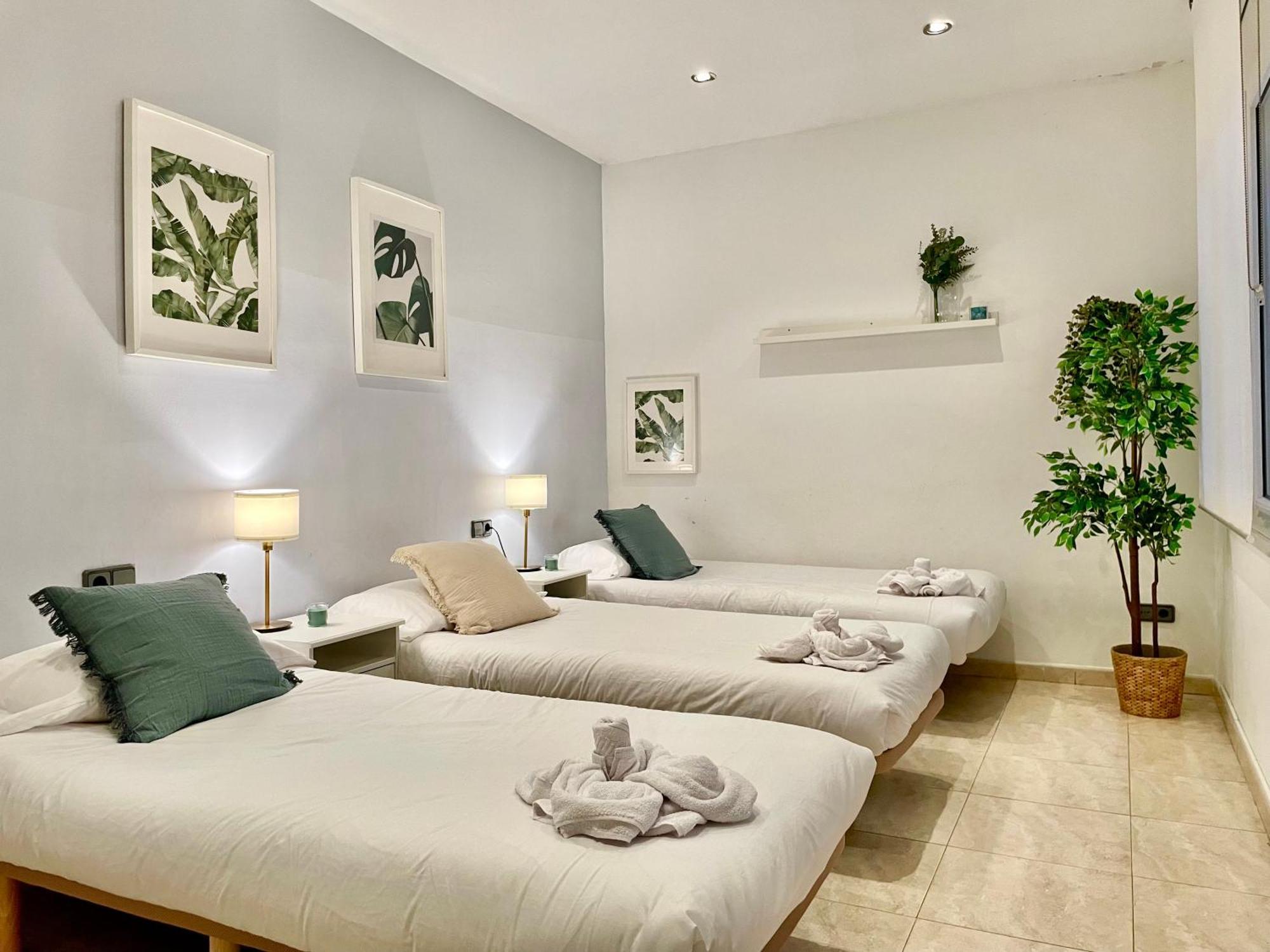 Cozy 7p With Terrace Barcelona